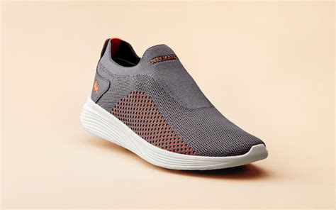 Buy Everyday Basic Slip Ons For Men Online - Neemans