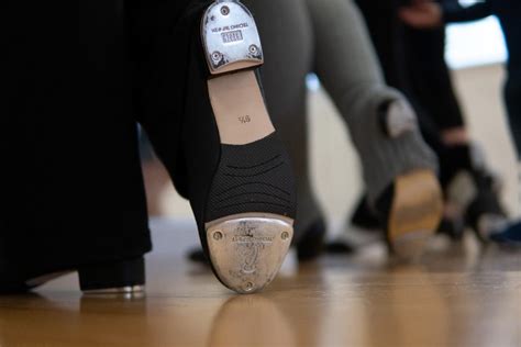 Clogging Shoes 的图像结果