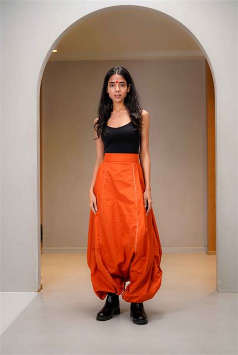 Buy Prathaa Women's Handcrafted Clothing Online - Ciceroni