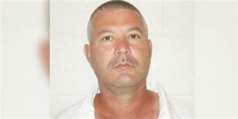 Convicted murderer escapes East Arkansas prison, 10 years after ...