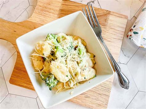 Creamy Gnocchi Alfredo with Broccoli | It Is a Keeper