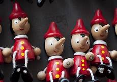 testo canzone pinocchio naso di legno pinocchio sigla con testo e accordi testo canzone pinocchio naso di legno pinocchio sigla con testo e accordi