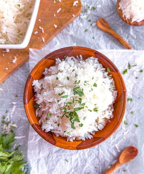 Coconut Jasmine Rice (Rice Cooker and Stovetop Recipe)