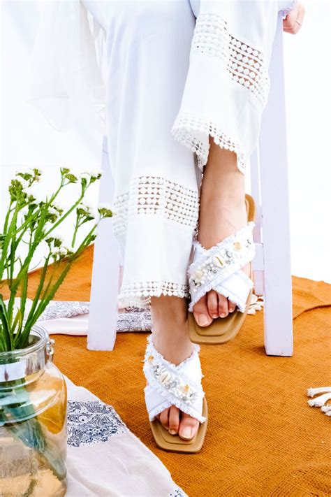 Buy Women's Footwear Online | Buy Latest Ladies Footwears @ MYMY ...