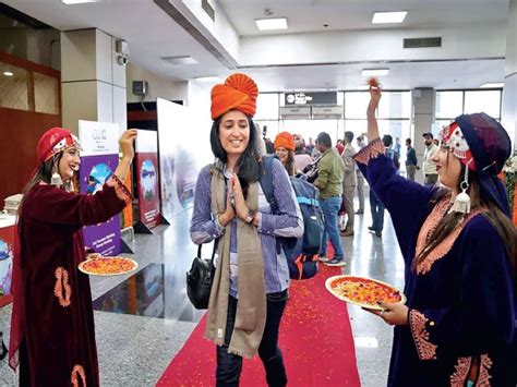 Kashmir: Grand event after 37 years, gathering of 60 foreign delegates ...