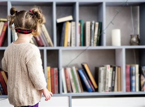 Scientific Study Shows Growing Up in a Home With Books Is Good For You ...