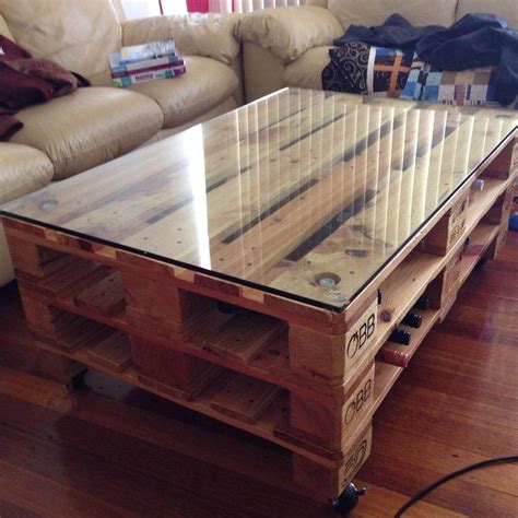Pallet Coffee Table with Glass Top