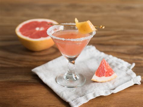 21 Festive Thanksgiving Cocktail Recipes | Thanksgiving Drink Ideas ...