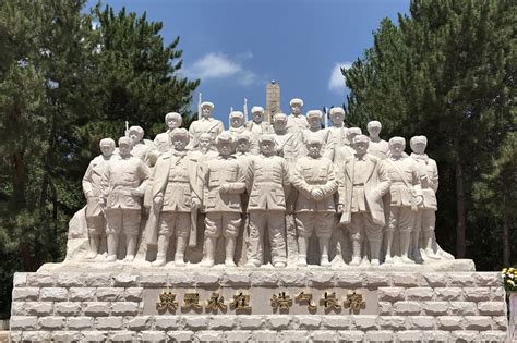 内蒙古赤峰市革命烈士群雕 Chifeng City, Inner Mongolia revolutionary martyr ...