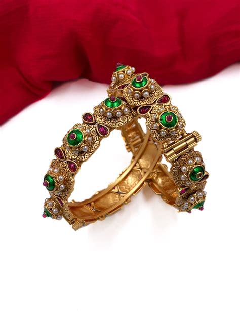 Buy Antique Golden Meenakari Bangles Online – Gehna Shop