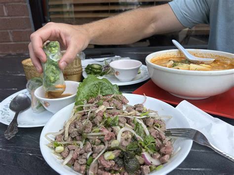 The 20 Best Places To Eat In Knoxville