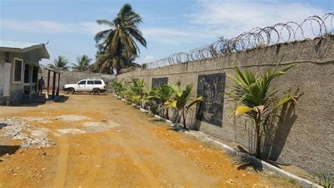 LIBERIAN BEACH GUEST HOUSE (Monrovia) - Guesthouse Reviews, Photos ...