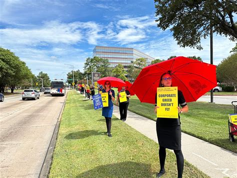 United Airlines flight attendants union authorizes strike vote for better pay – Houston Public Media