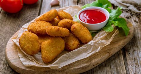 Homemade Chicken Nuggets: नॉनवेज खाने के शौकीन हैं तो एक बार जरूर ट्राई ...