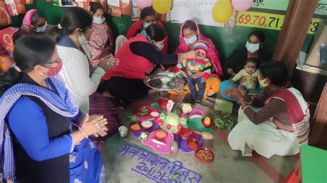 कुपोषण को जड़ से मिटाने के लिए आंगनबाड़ी केंद्रों पर मनाया जाता है ...