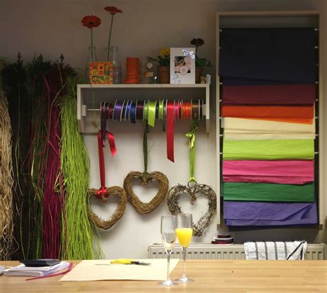 Flower Shop Work Table 的图像结果