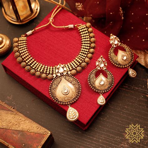 Buy Antique Set Online | Antique Set by Manubhai.