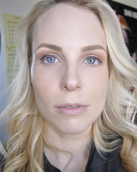 Smokey Eye Tutorial 的图像结果