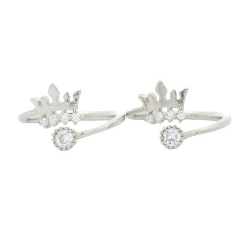 Queen Floral Diamond Toe Rings