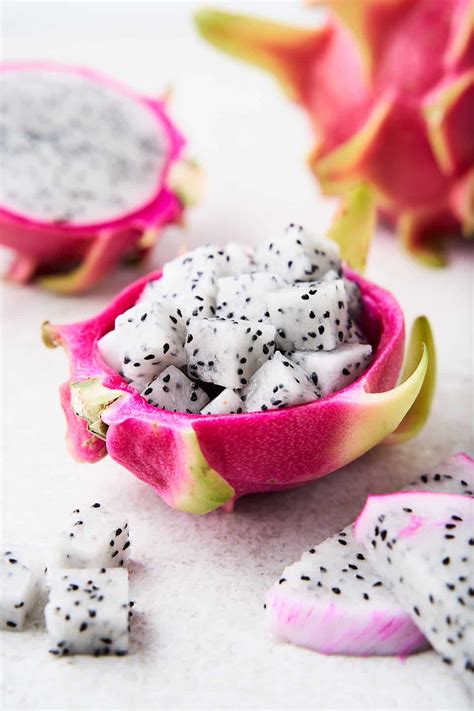 How Do Cut A Dragon Fruit at Michael Gates blog