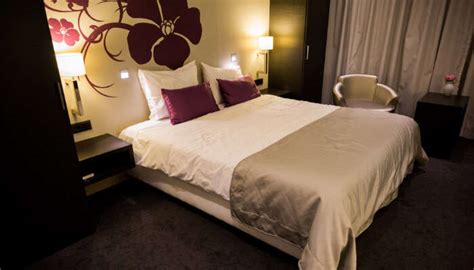 7 Amazing Resorts In Hyderabad For A Comfy & Lavish Stay!