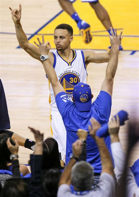 Warriors fans delirious after basking in historic night