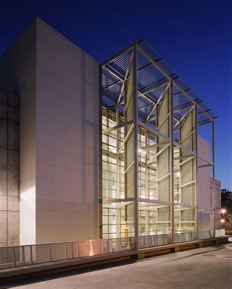 Santa Monica College Library - C.W. Driver