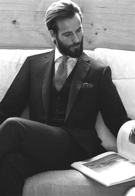 Business Casual Long Hair Men 的图像结果