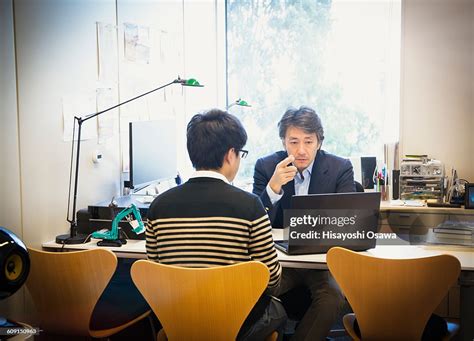 Professor Meeting 的图像结果