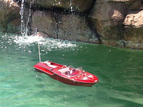 Hampton Nautical Remote Control Riva Aquarama 18 - Ready To Run - India ...