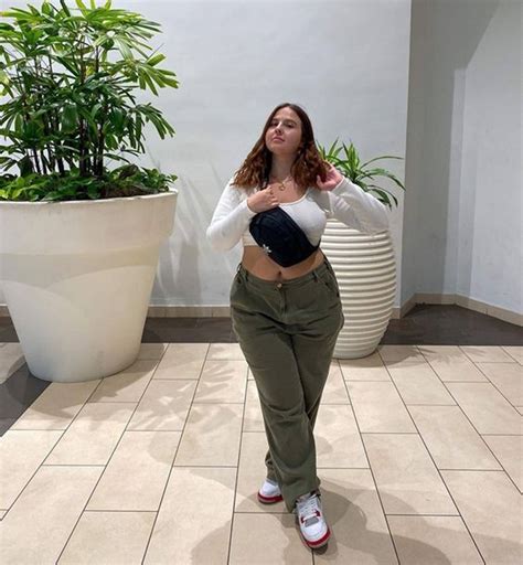 [100+] Chubby Teen Wallpapers | Wallpapers.com