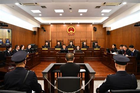 孙小果案再审开庭 19名涉案人被移送审查起诉_新闻频道_中华网