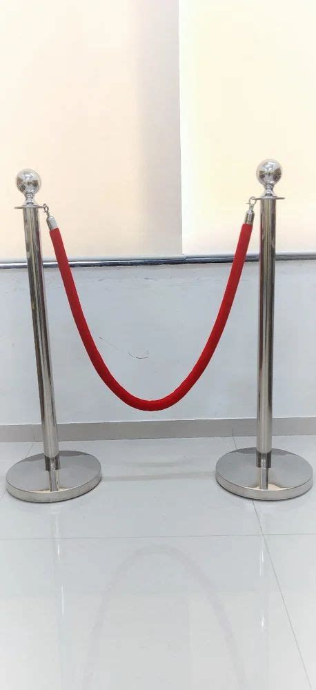 Queue Managers for Crowd Control - Queue Divider Ball Head With Hook ...