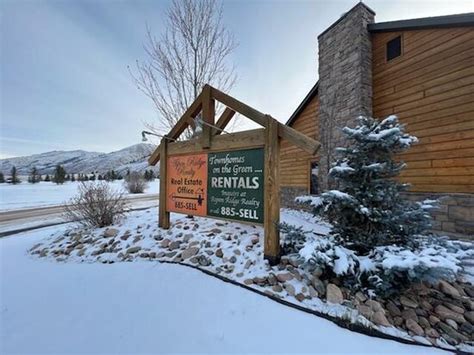 TOWNHOMES ON THE GREEN (Afton) - Specialty Inn Reviews, Photos, Rate ...