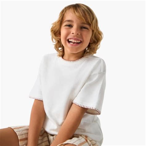 Juniors Solid T-shirt with Short Sleeves