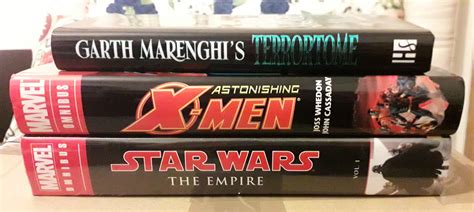 Arrived today. Another Star Wars omnibus ticked off the list. Also, my first ever X-Men omnibus ...