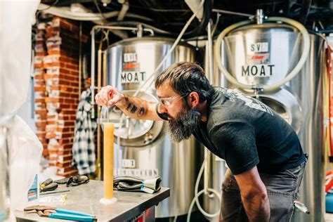 Beer and BBQ at Moat Mountain Smokehouse and Brewing Co.! | Food & Drink