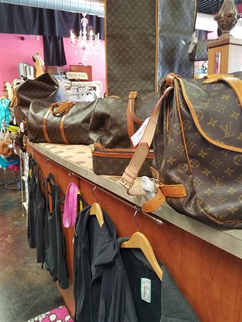 JustJewels4U: Jewels Visits: Sugar Plum Consignmentsin Memphis, TN