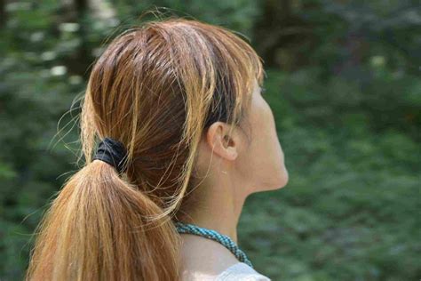 6 Facial Yoga Techniques to Reduce Your Double Chin - Solara Home