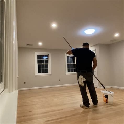 How to Choose the Right Polyurethane for Hardwood Floors: A Guide by ...