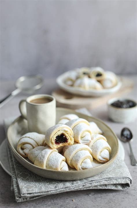 Prhke kiflice sa pekmezom - Mystic Cakes