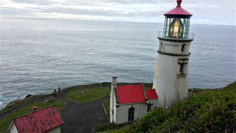 Oregon Coast lighthouses: See photos of the historic beacons