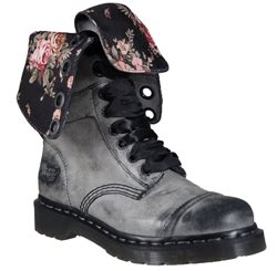 Womens Dr. Martens With Floral Pattern On The Inside / Doc Martens ...
