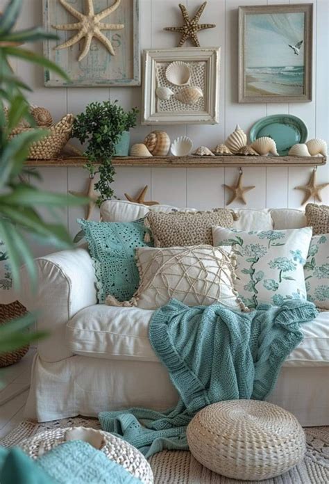 Pin by Patricia kircher on Beachy room | Coastal decorating living room ...