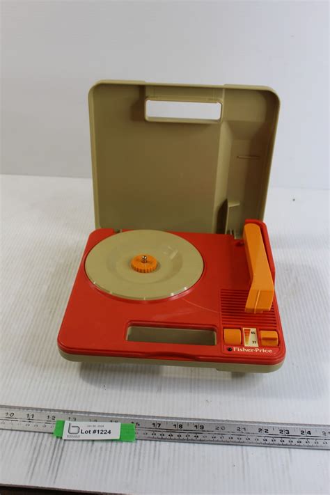 Fisher Price Record Player Toy - Bodnarus Auctioneering