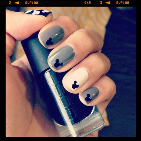 Nails Art Mickey Mouse at Charlotte Rippey blog