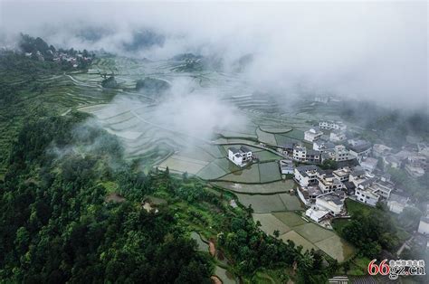 贵阳：农民居住在风光里，吸引游客纷至沓来，生态价值体现-贵州旅游在线