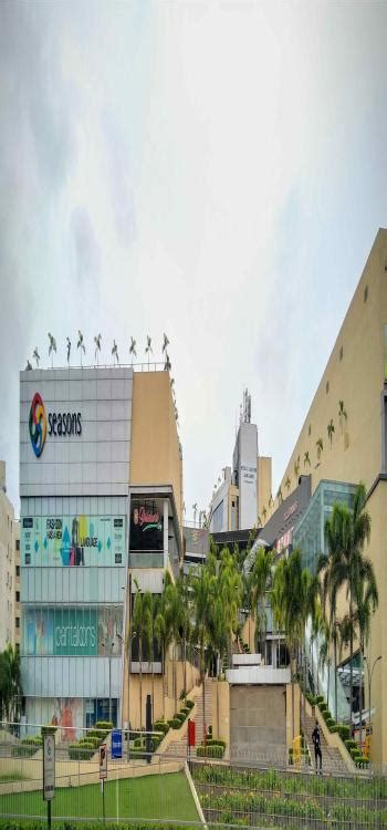 A Virtual Tour Of The Biggest Malls In Pune 2024