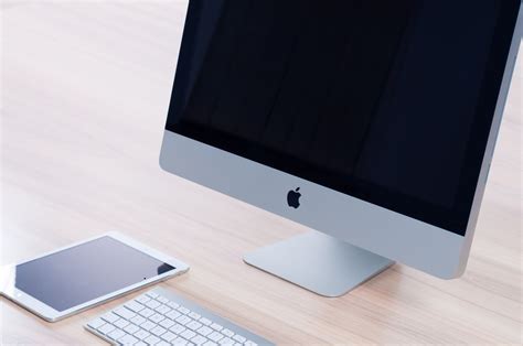 Should Your Small Business Use Mac or PC?