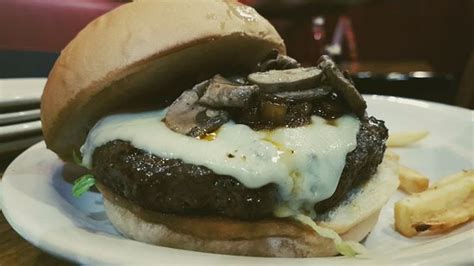 FUDDRUCKERS, Abu Dhabi - 18 St - Restaurant Reviews, Phone Number ...